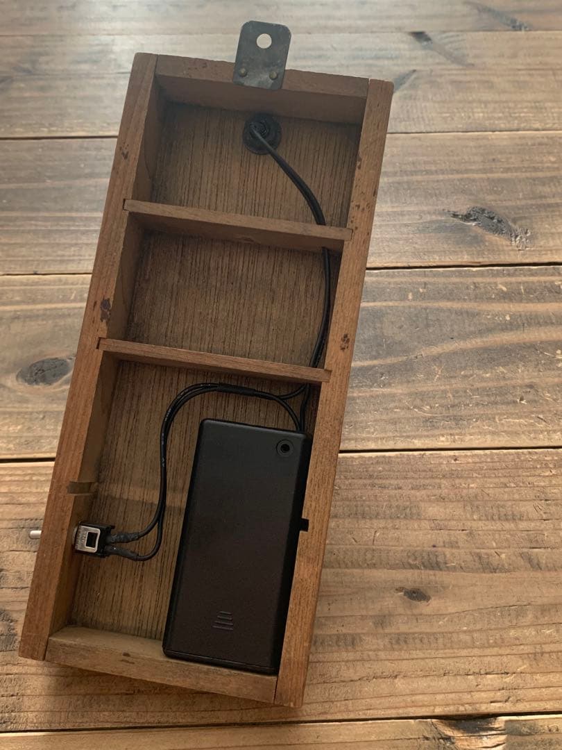 Ｅ・古道具 アンティーク雑貨 古材とミニモールドのランプ