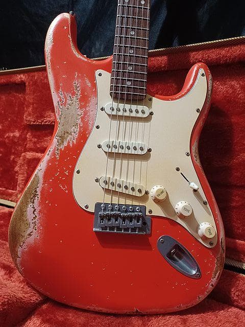 ギター FiestaRed Relic LaquerFinishStratocaster