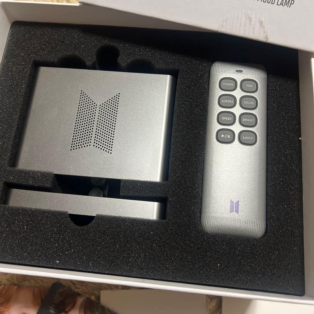 アイドル BTS Mikrokosmos Mood Lamp by Jung Kook