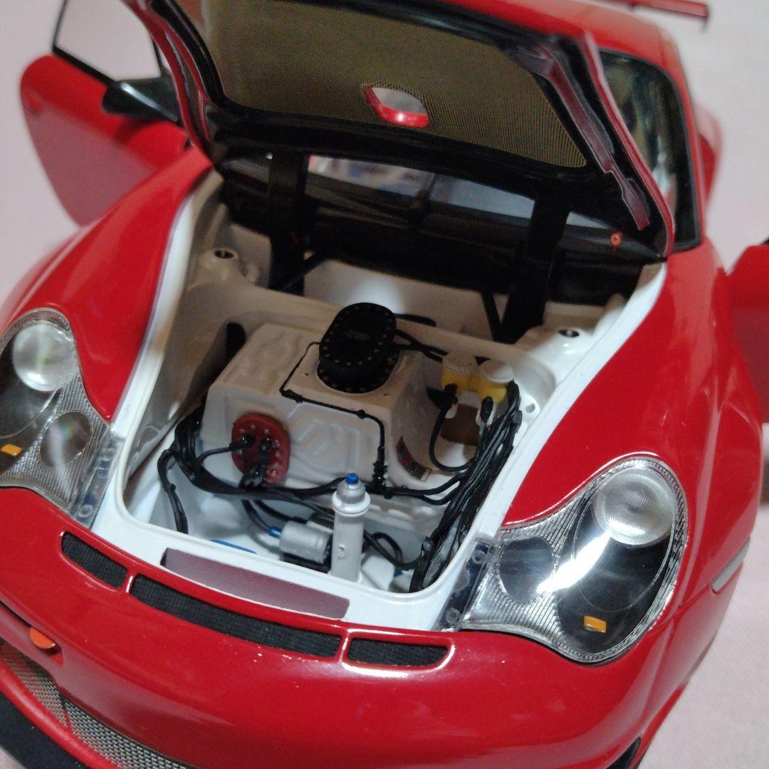 MINICHAMPS ポルシェ 911 GT3 RSR-2004 1/18