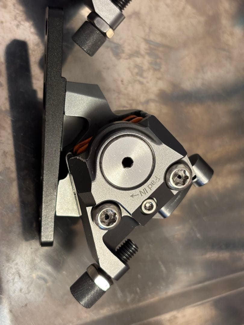 EQUAL 機械式ディスクブレーキセット フラットマウント