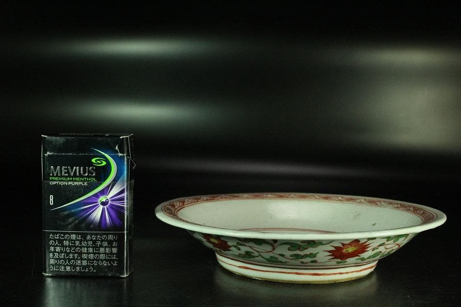 中国美術 赤絵 人物紋 皿 φ20cm 明(K-A828)