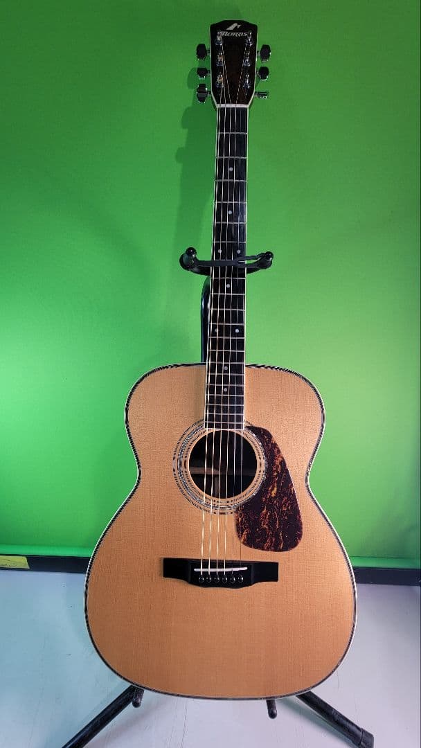 Morris モーリス ギターMF-601ケース付中古美品