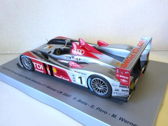 特価 Spark 1/18 アウディ R10TDI 2007 LM Winner