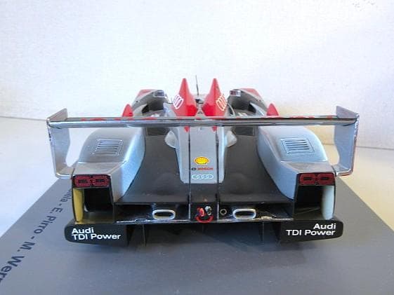 特価 Spark 1/18 アウディ R10TDI 2007 LM Winner