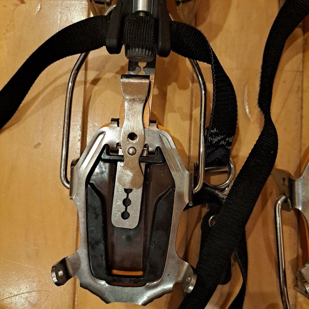  セミワンタッチアイゼン収納ケース付　10本爪女性向き