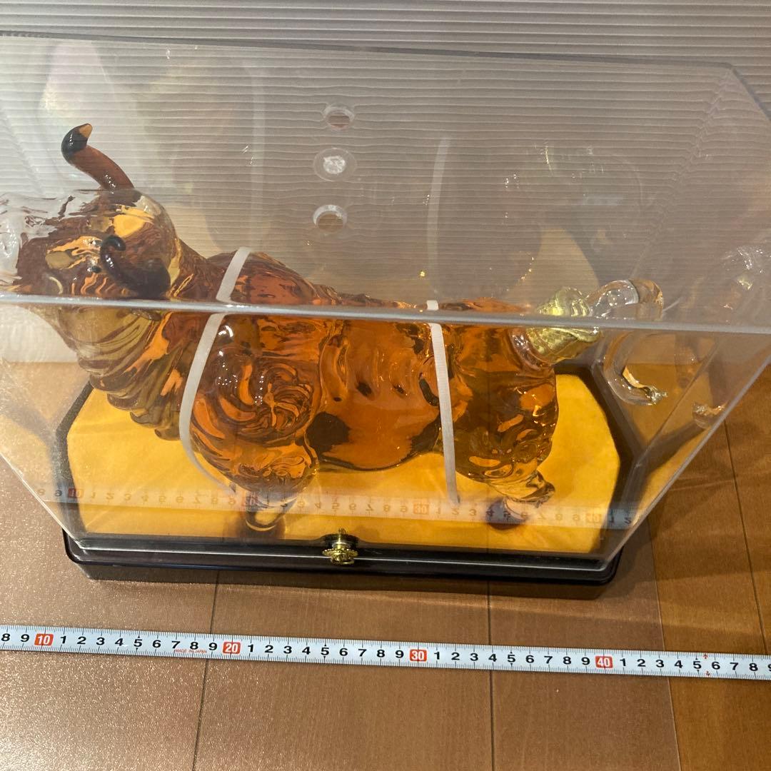 牛型ブランデー ボトル ケース付き