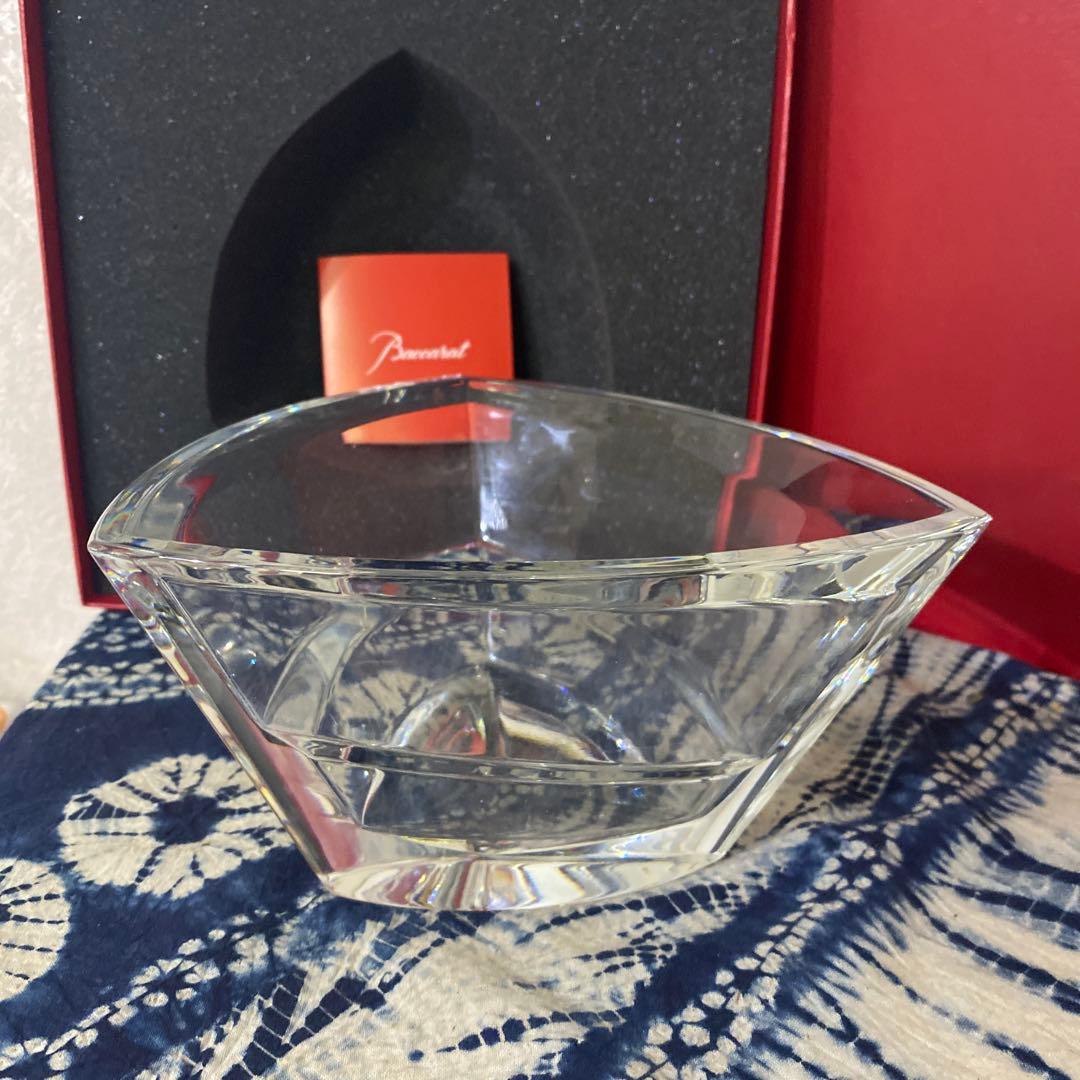 バカラ　ガラス　鉢