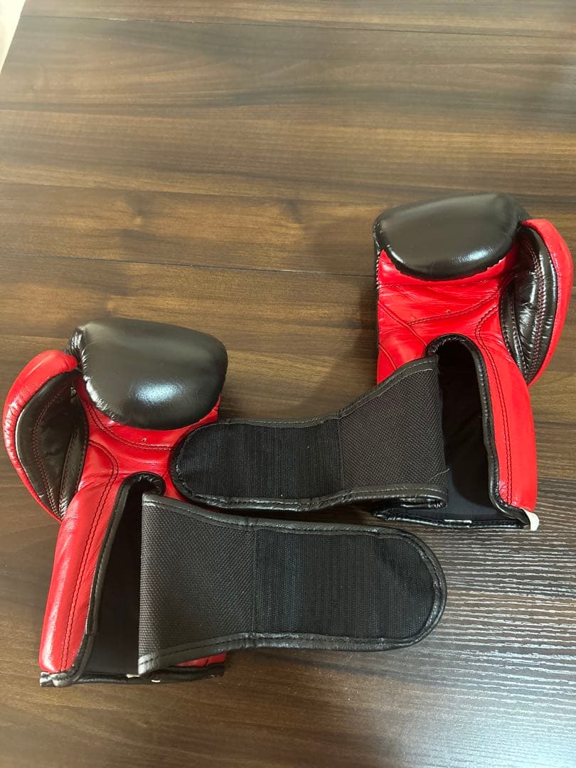 CLETO REYES ボクシンググローブ 黒/赤　10オンス
