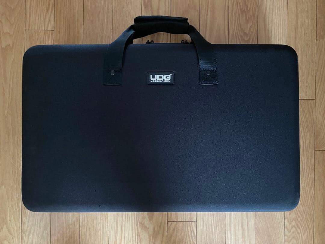 Pioneer DJ DDJ-REV1コントローラー、UDGハードケース付
