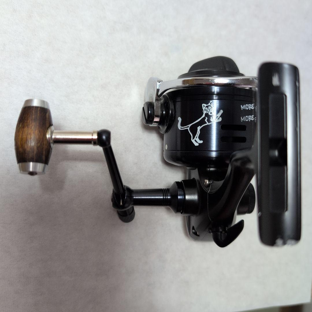 マ*ル様 五十鈴工業　スピニングリール　CHARGERIII　B/G