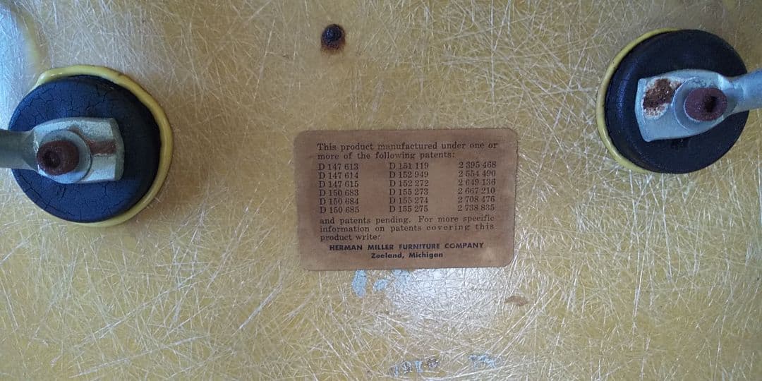 イームズチェア イエロープラスチックシェルチェア