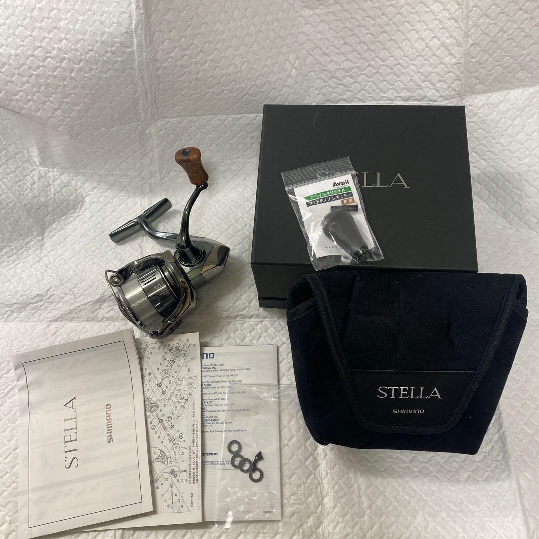 シマノ　 22ステラ　C2000SHG 花梨ノブ　純正ノブ付き