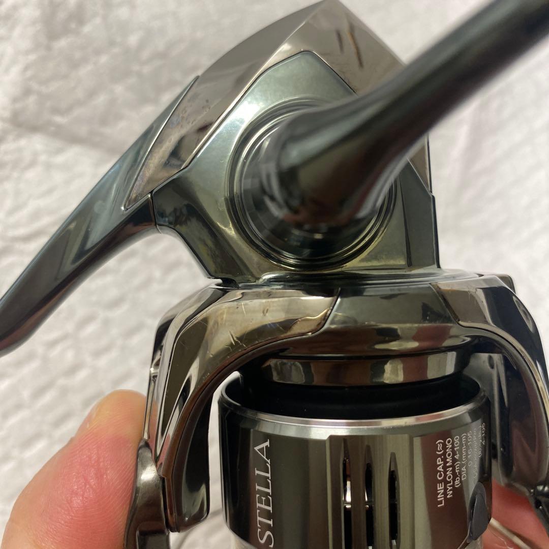 シマノ　 22ステラ　C2000SHG 花梨ノブ　純正ノブ付き