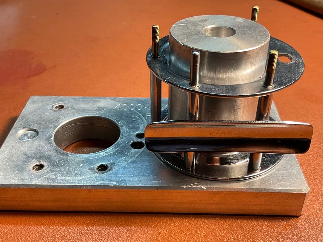 ABU アンバサダー 5000C 4スクリュー メンテ済 フレーム修正済