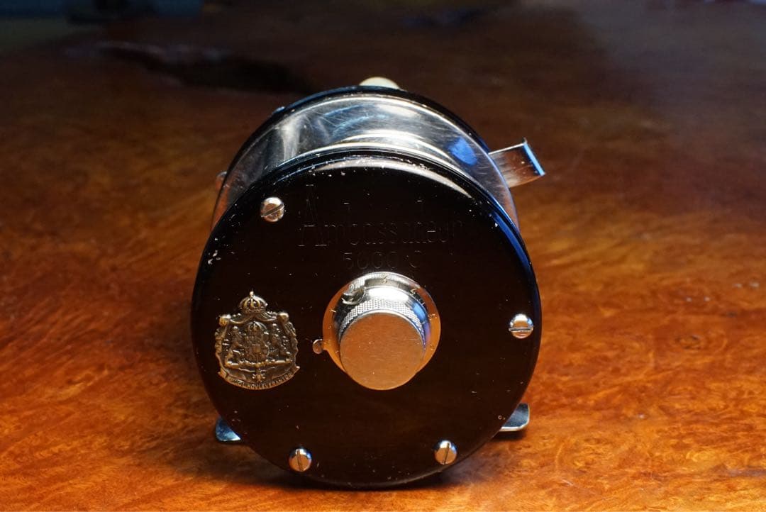 ABU アンバサダー 5000C 4スクリュー メンテ済 フレーム修正済