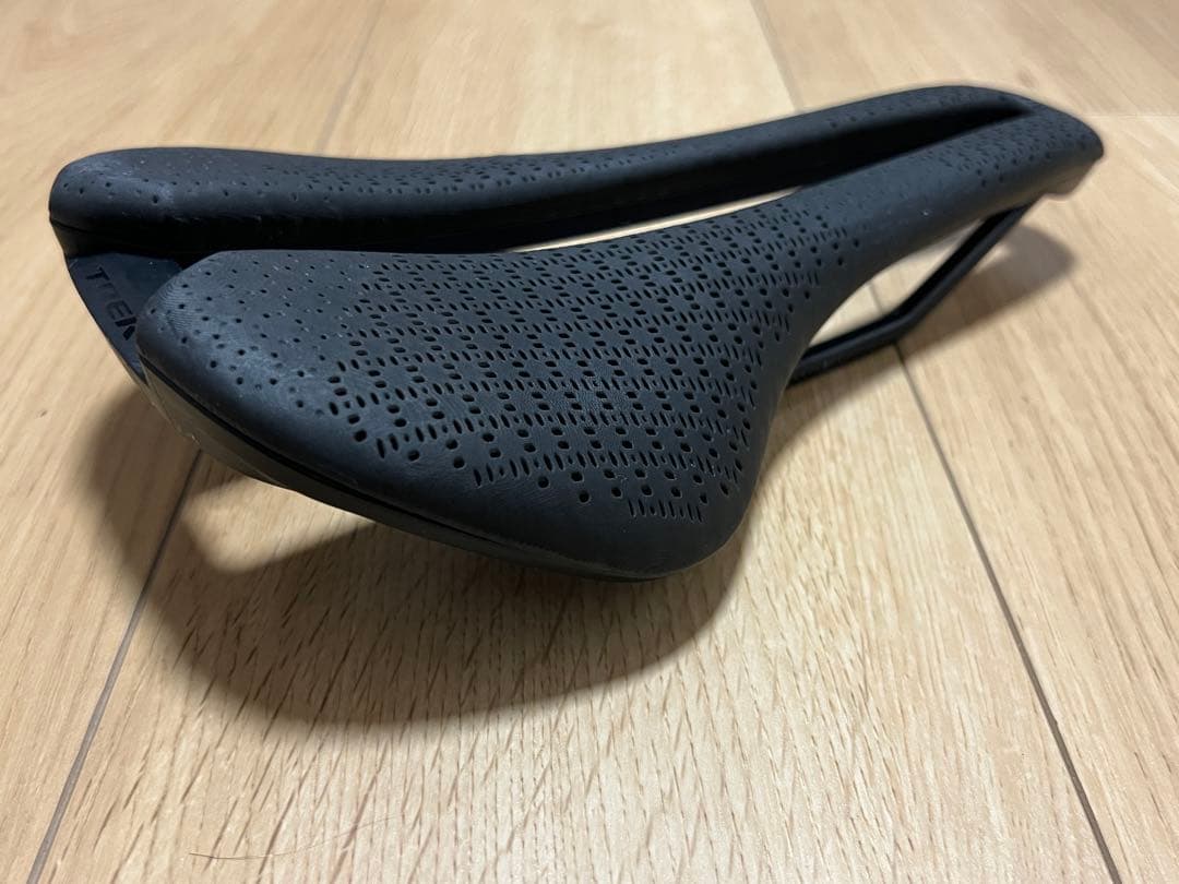 Trek Aeolus Elite AirLoom サドル