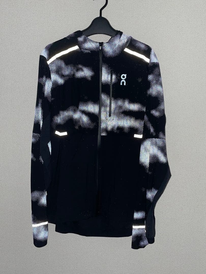 On whether jacket LUMOS ランニング running