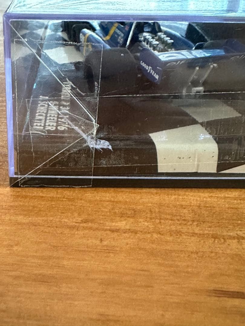 ミニカー Tyrrell P34 1976 6-Wheeler J. Scheckter