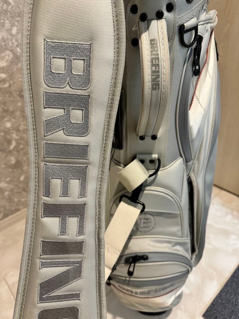 ブリーフィングキャディーバックCR-10★ ツアーモデル超美品★