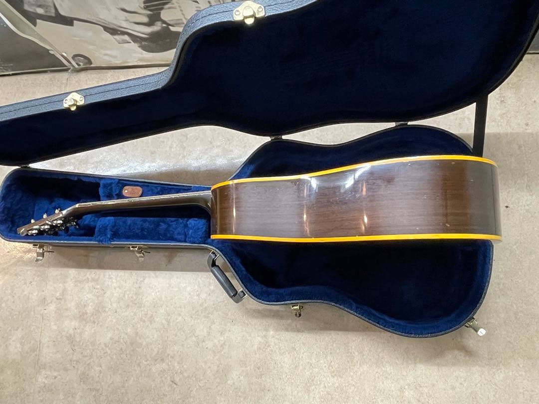 USA製 GIBSON J-45 エレアコ　ギター 専用ケース付 送料無料！美品