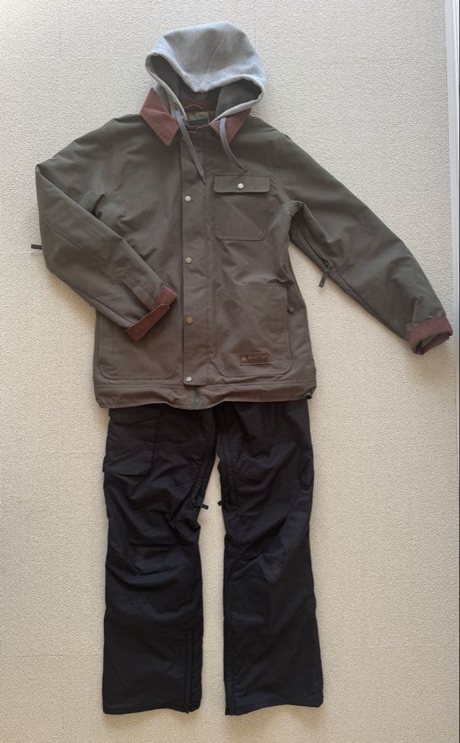 【Burton】スノーボードウェア 上下セット メンズM/S 2回着用