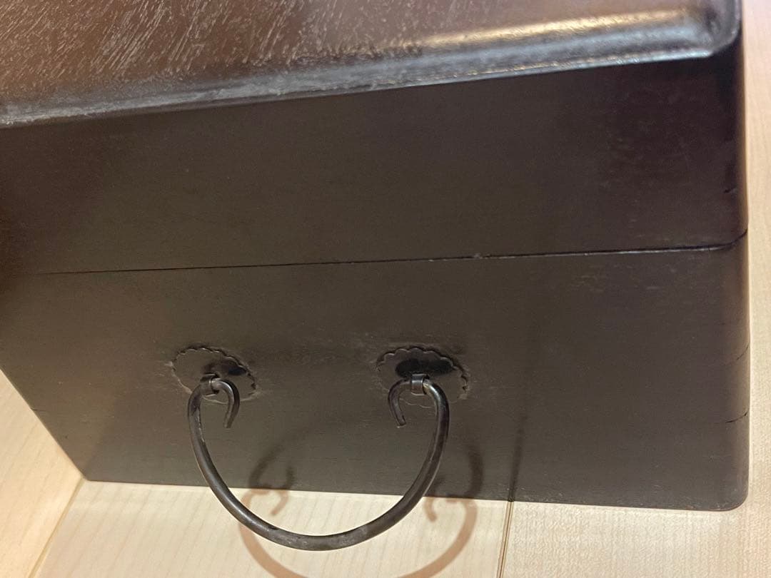 鑲箱擺件 高級感のある黒い木製の置物箱