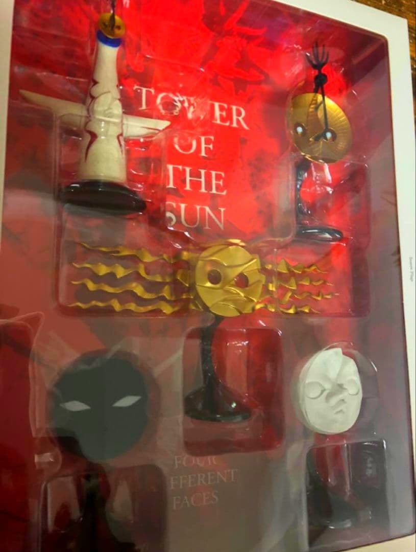 海洋堂 太陽の塔 4つの顔(5体セット) PVC＆ABS製塗装済み完成品
