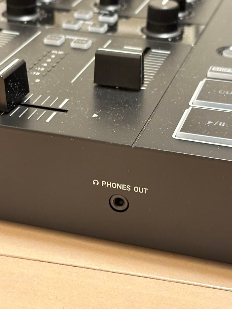 TRAKTOR Kontrol S2 MK3 DJコントローラー 箱付き