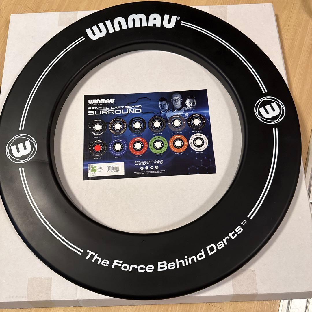 Winmau Blade 6 ダーツボード　サラウンド付き