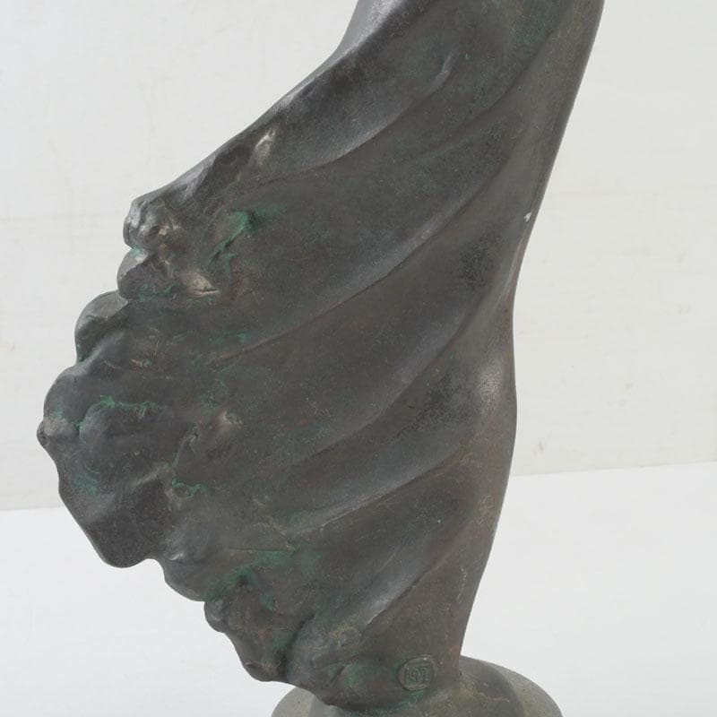 彫刻家　翁観二作　ブロンズ像　裸婦像　女性像　重さ約3kg　C　9790A