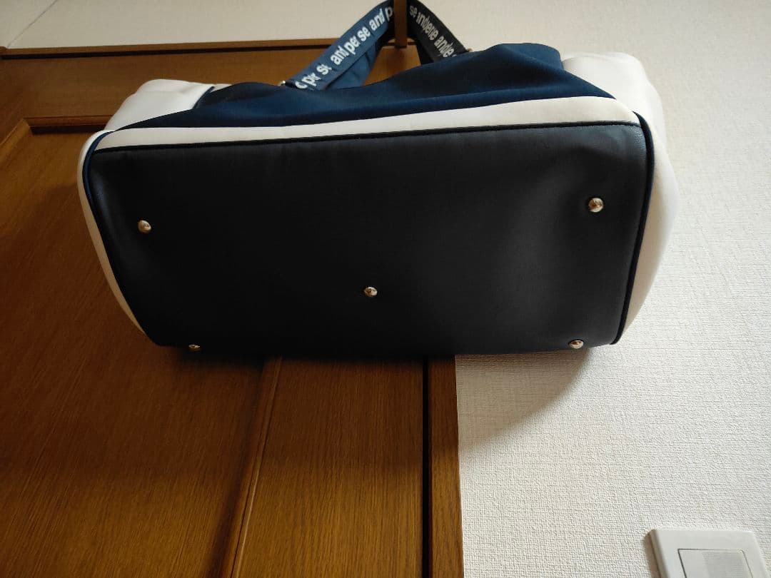 アンパスィ　トラベルバッグ