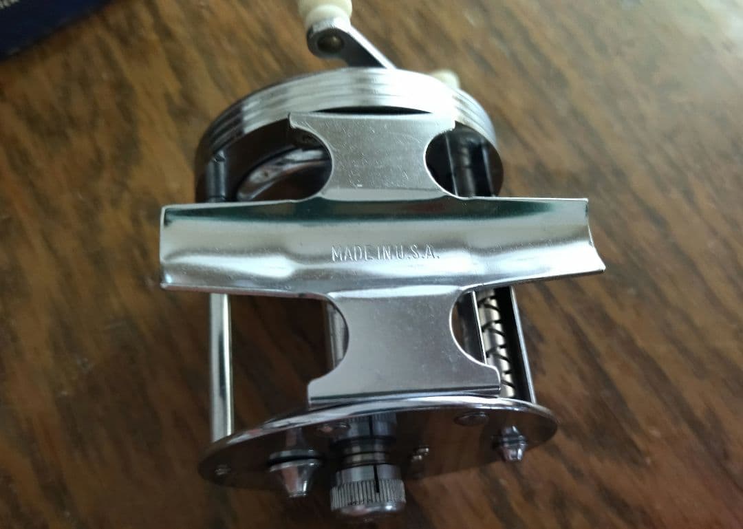 新品 オーシャンシティー1610 ダイレクトリール デッドストック