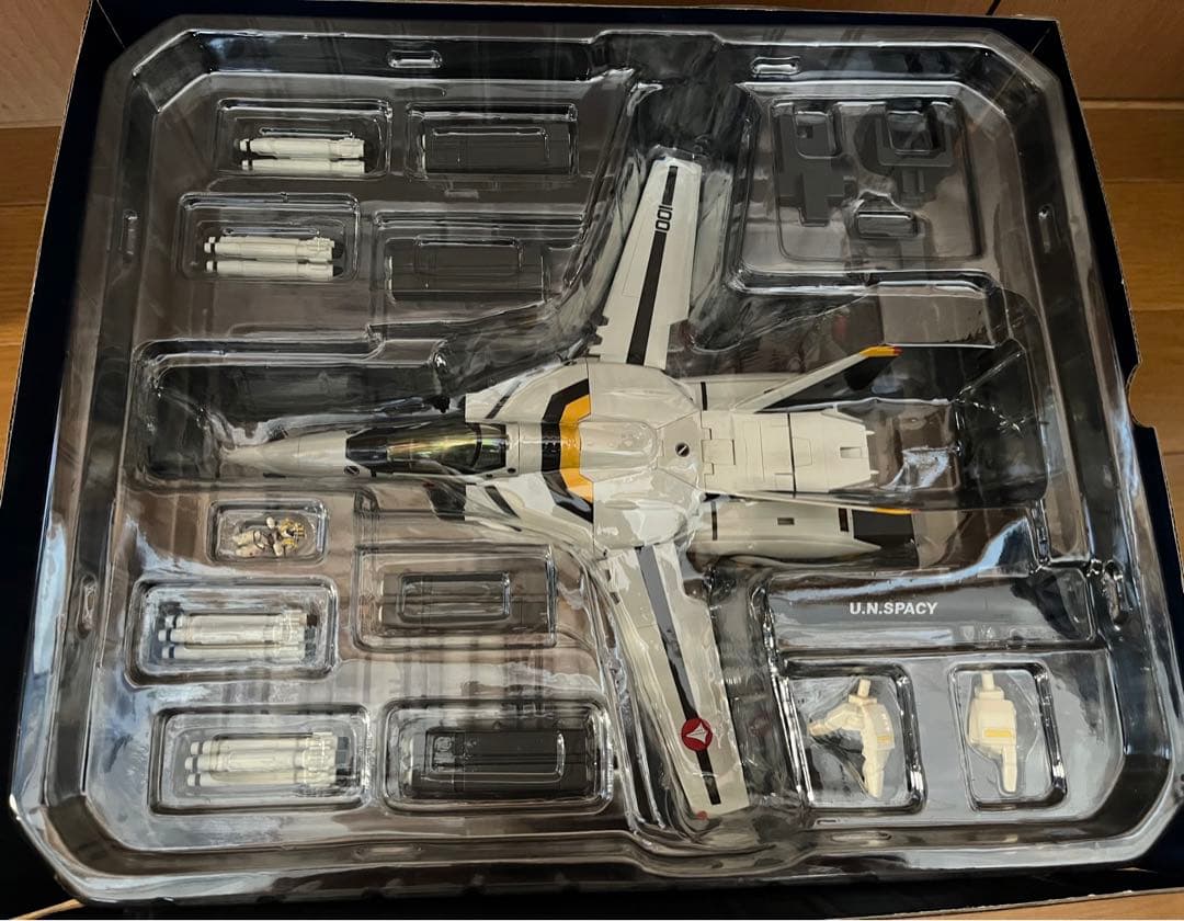 ●マクロスVF-1S 1/60 スーパーストライクパーツ　未使用品
