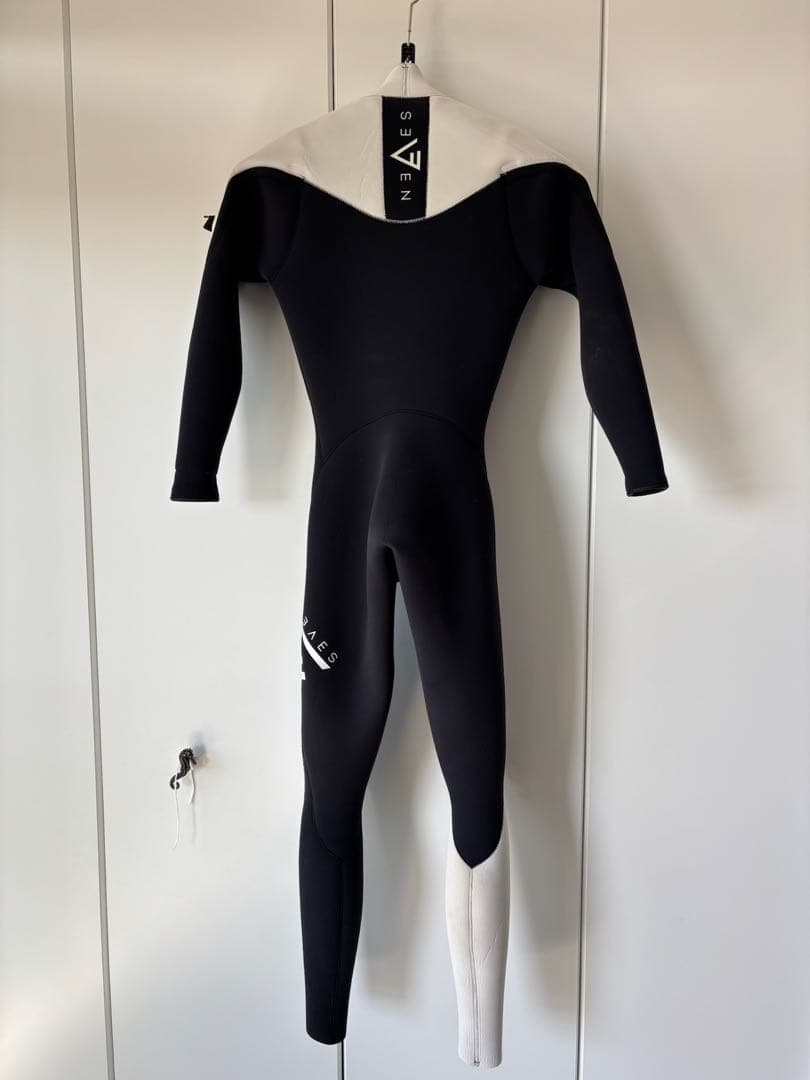 SEVEN 3mmフルスーツ チェストジップ　ウェットスーツ