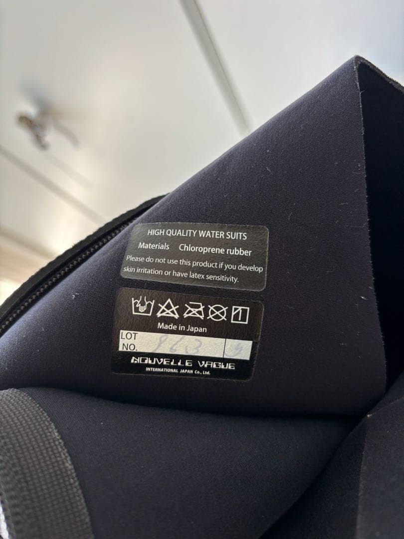 SEVEN 3mmフルスーツ チェストジップ　ウェットスーツ