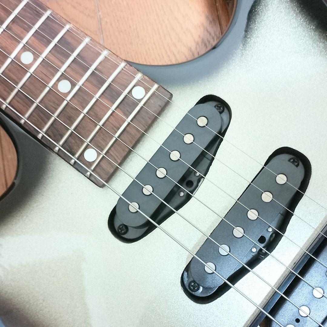 Photogenic　S-S-H仕様　トレモロユニット搭載　エレキギター