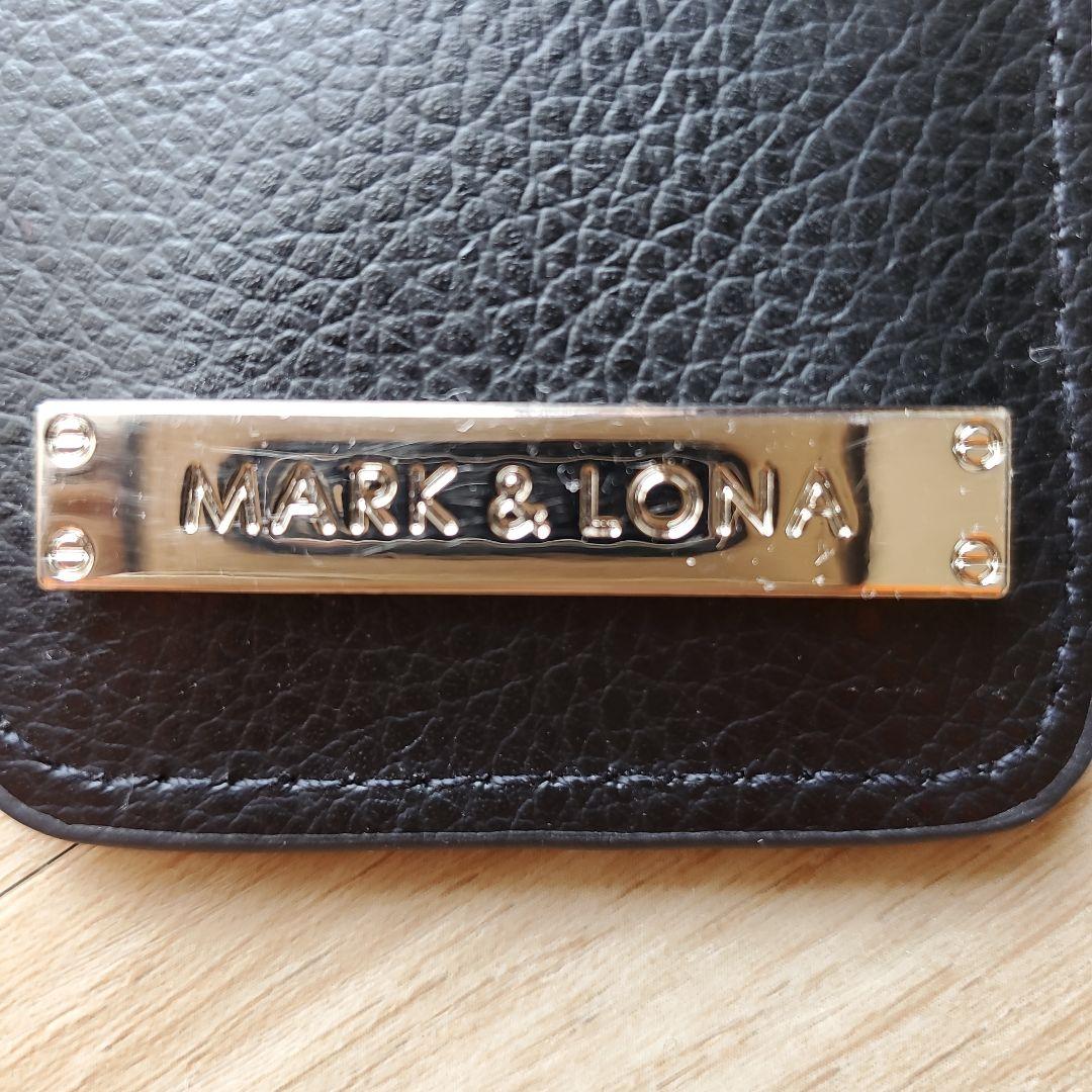 MARK & LONA ブラックレザー ネームタグ