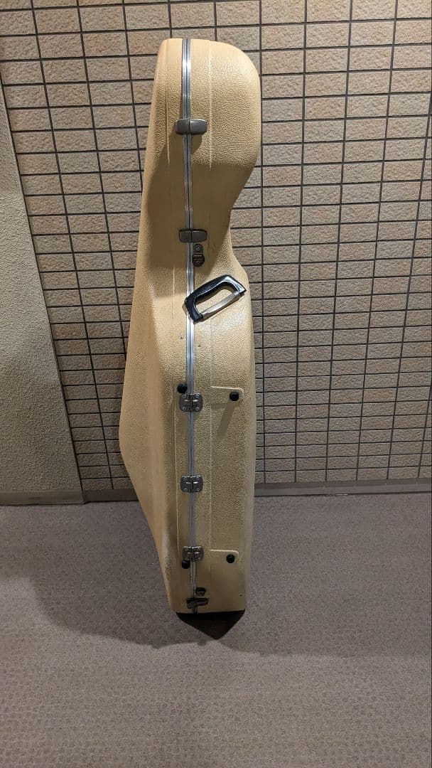 チェロケース　保管用