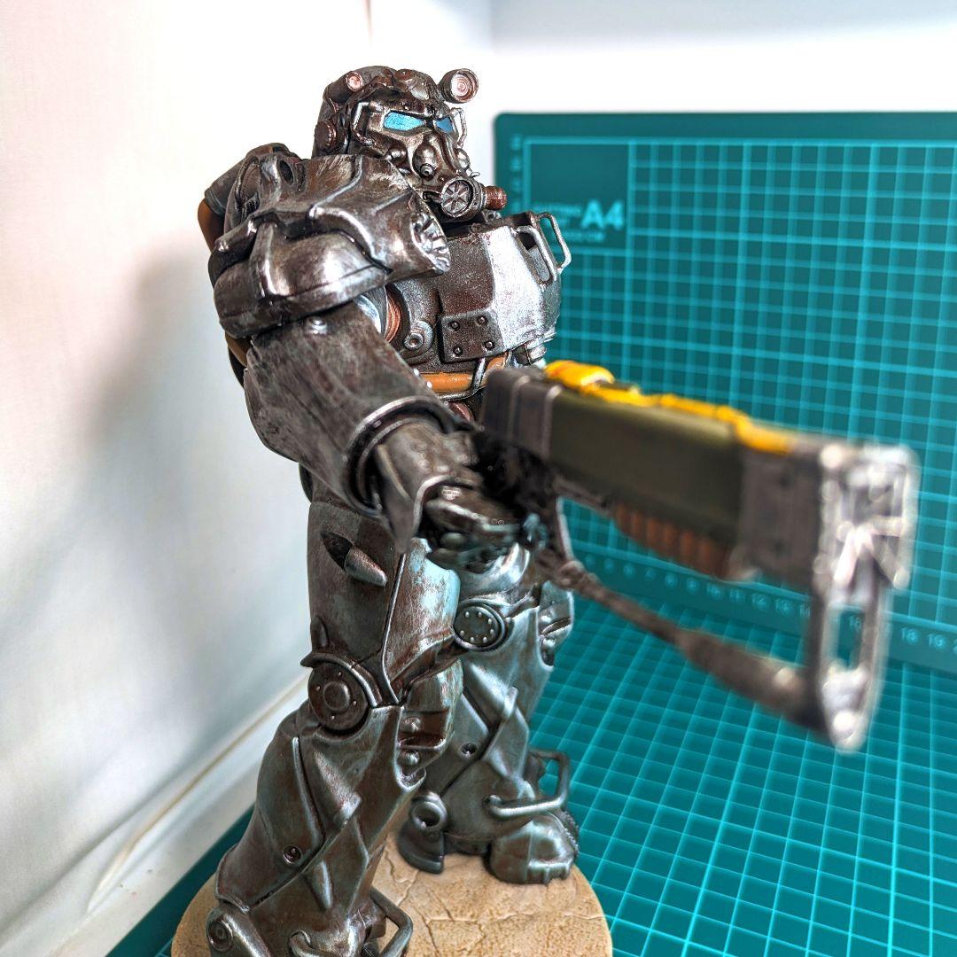 Fallout4 T-60 パワーアーマースタチュー フィギュア