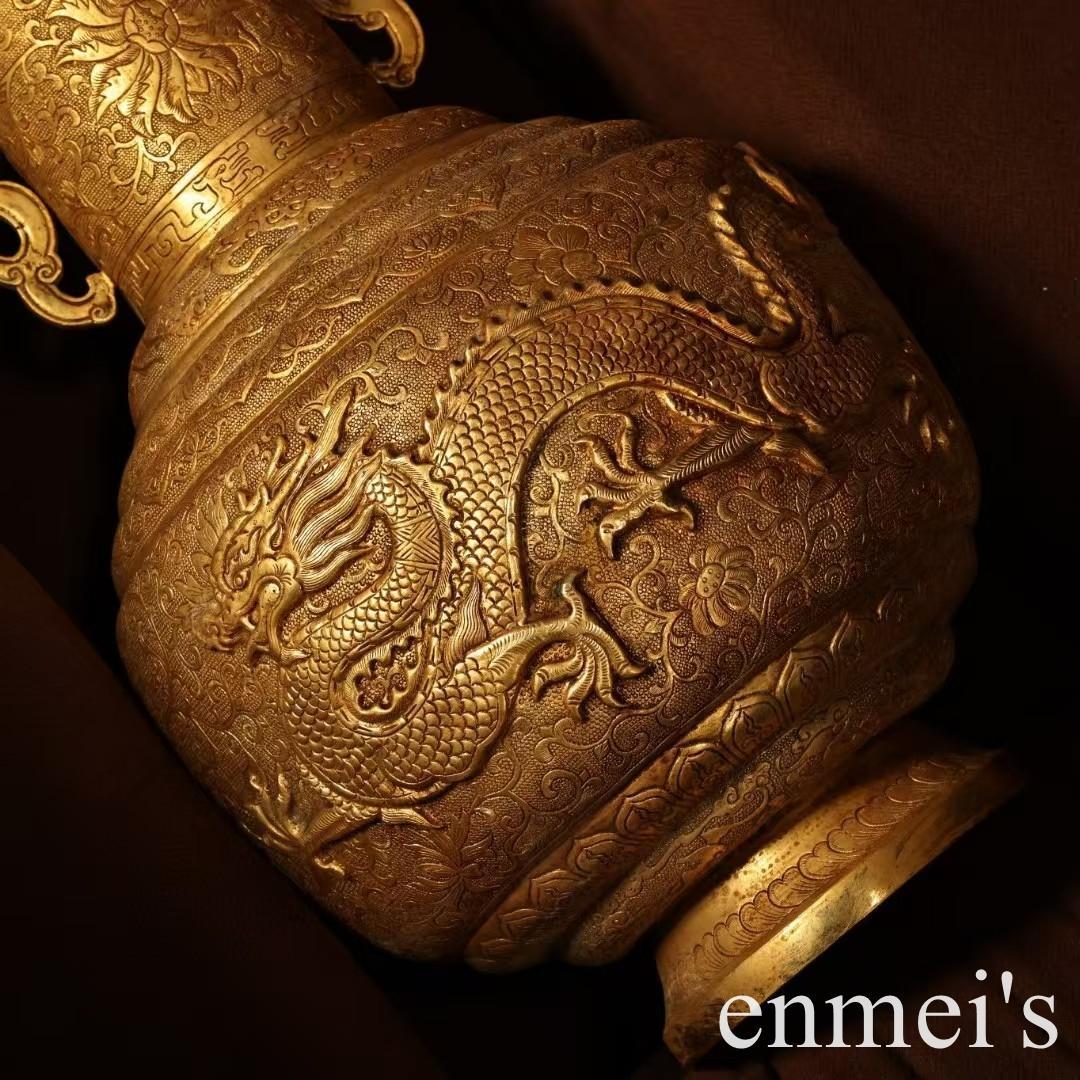 中国古美術・旧蔵鎏金の盤龍花瓶・純手作り・純銅製・高浮彫・案頭・文房・風水開運
