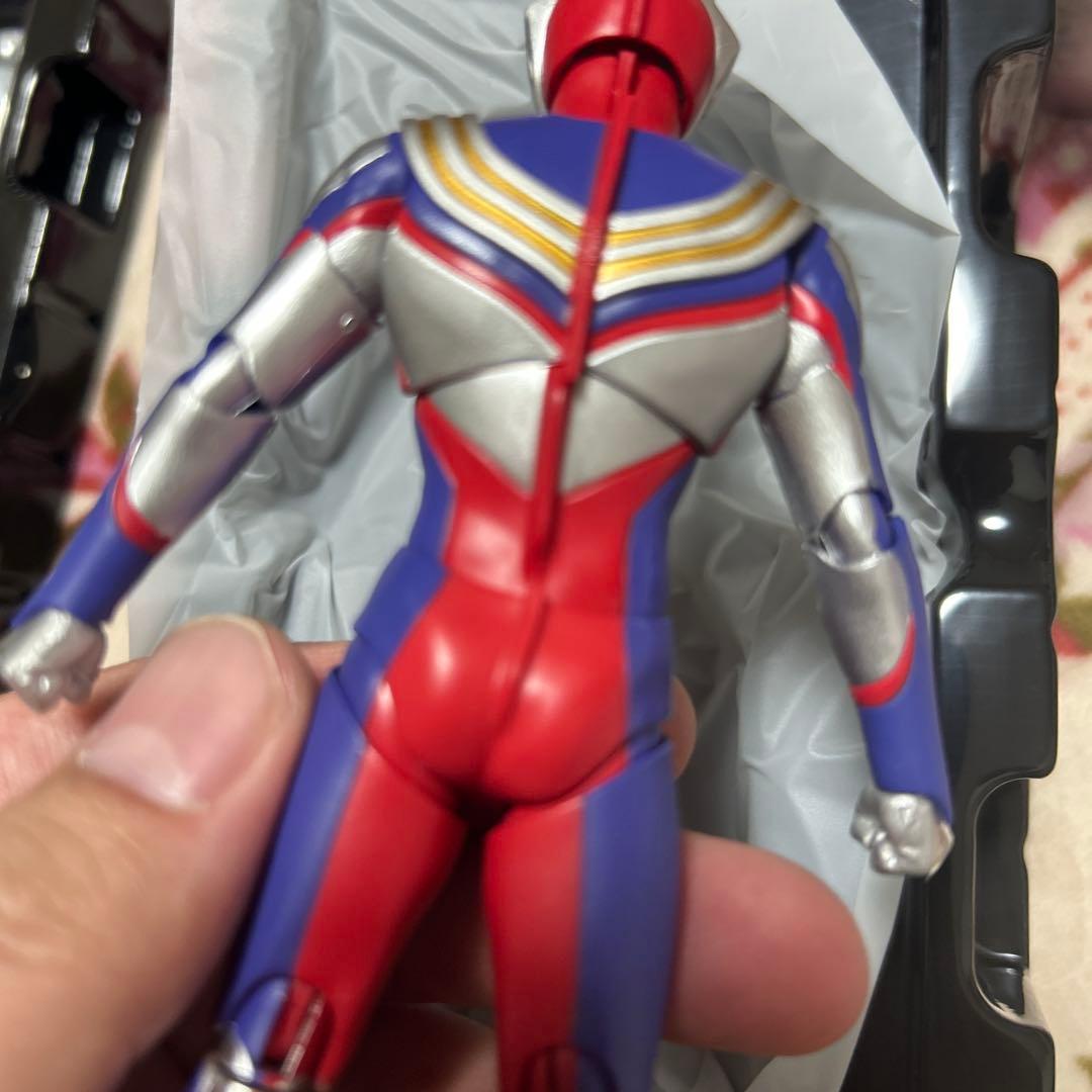 フィギュアーツ 真骨彫 ウルトラマンティガ