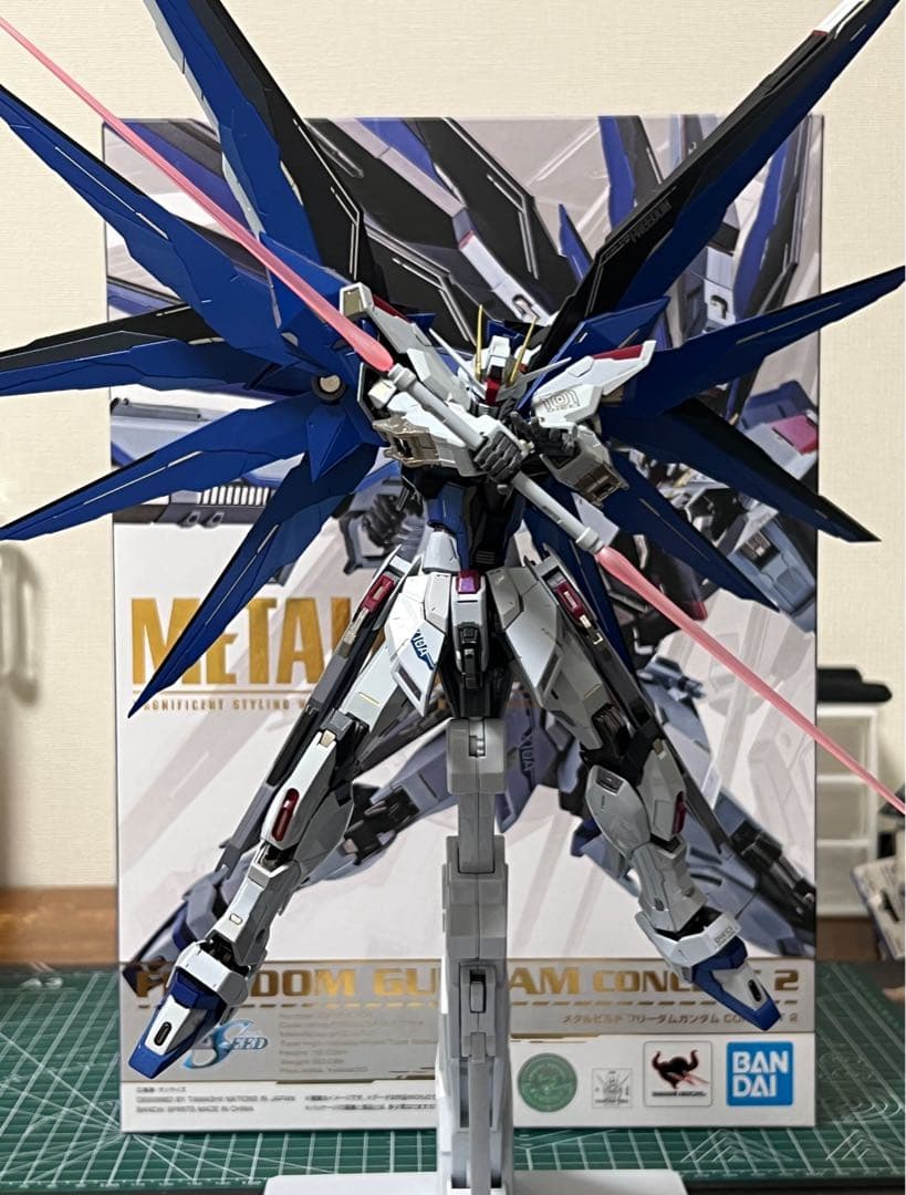 L BUILD　メタルビルド　フリーダムガンダム　concept2