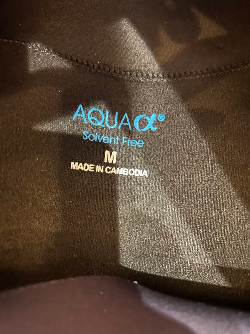 【新品同等！】定価77,000円！セミドライウェットスーツ Mサイズ