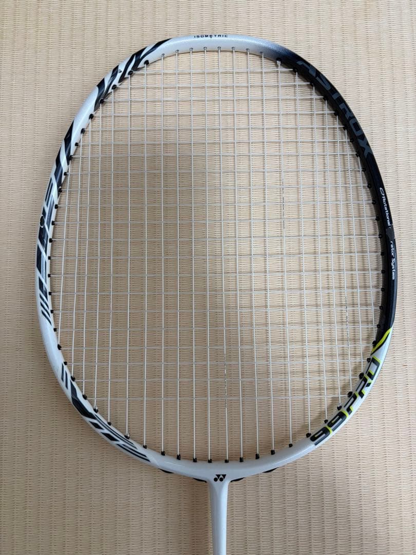 YONEX アストロクス99PRO 4UG5 バドミントンラケット