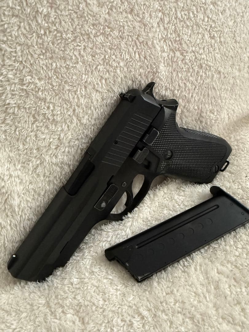 ガスガン ブラック マガジン・ホルスター付き