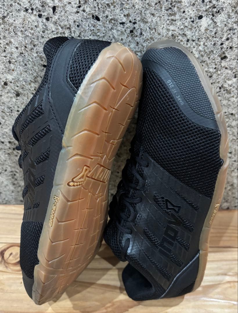 INOV8 bare-xf 210 inov-8 トレーニング　イノヴェイト