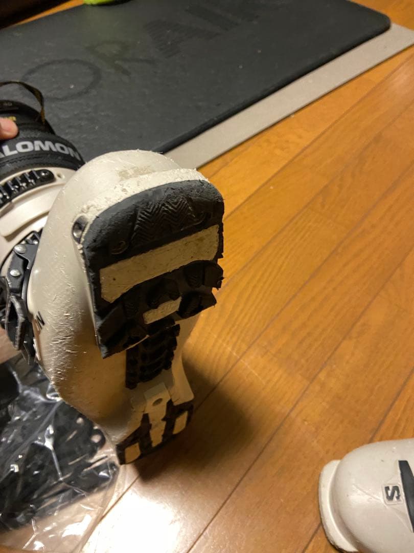 SALOMON バックカントリー　男性用スキーブーツ　SHIFT PRO 130