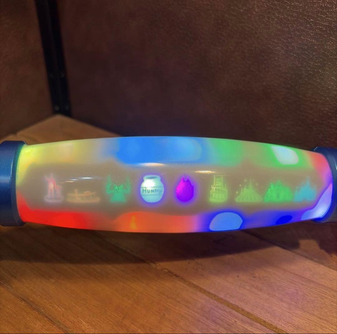 カリフォルニアディズニーランド　アメリカ限定 ７０周年 キー 鍵　ライトアップ