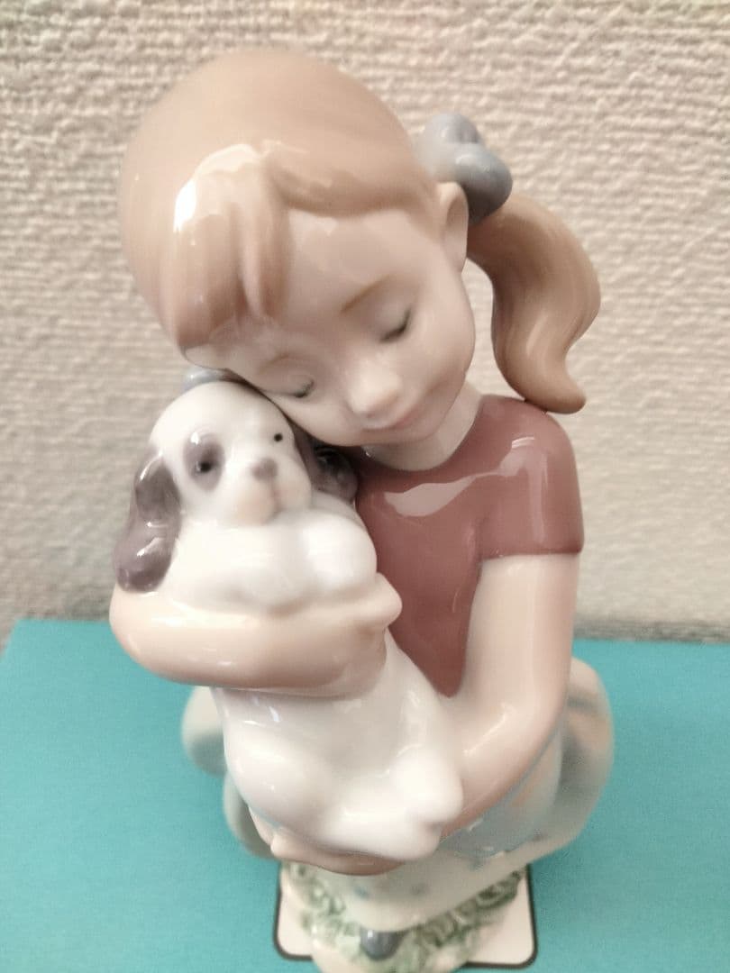 リヤドロ　私の可愛い子犬　フィギュリン